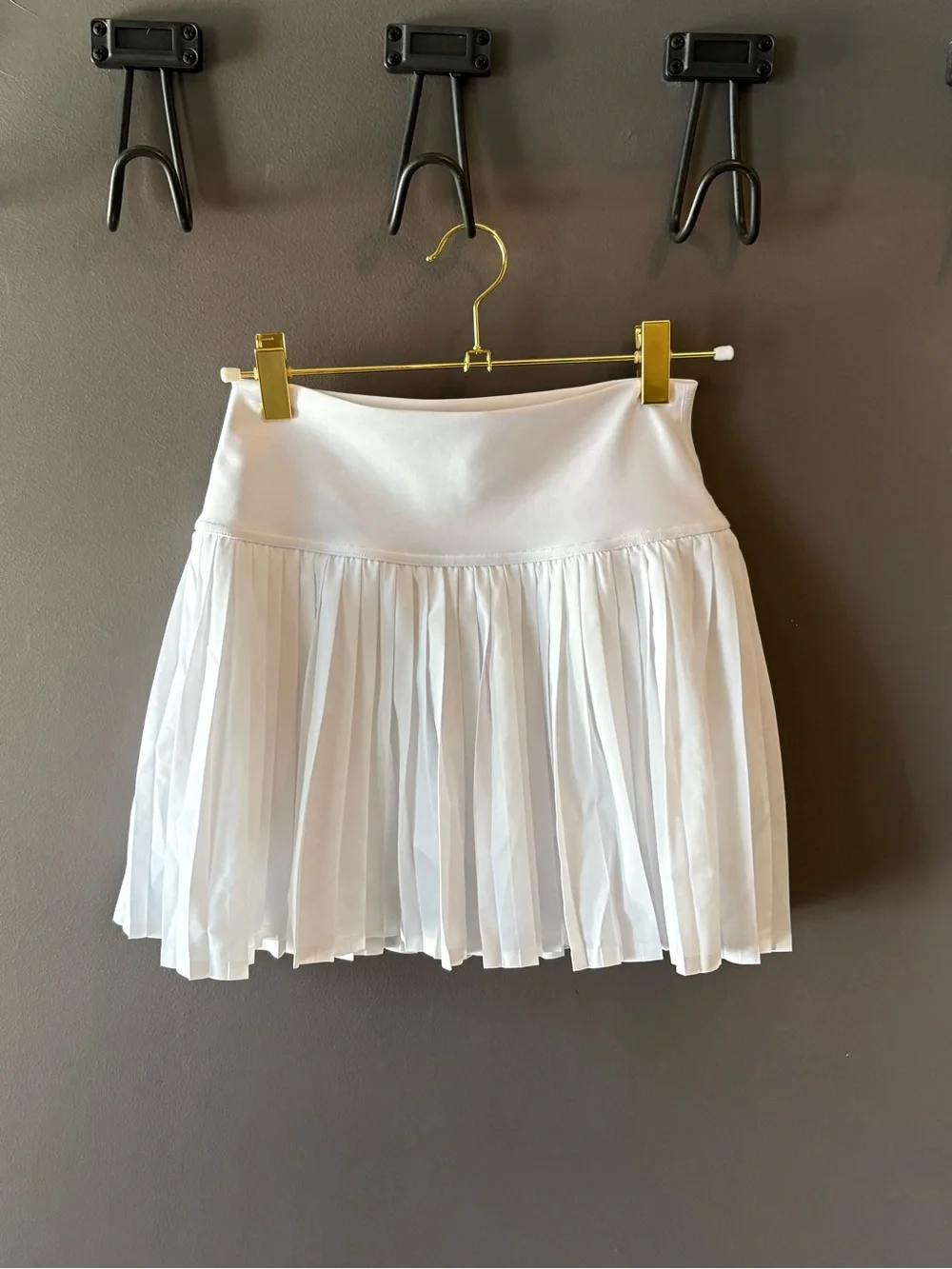 Alo Grand Slam Tennis Skirt in White - Small